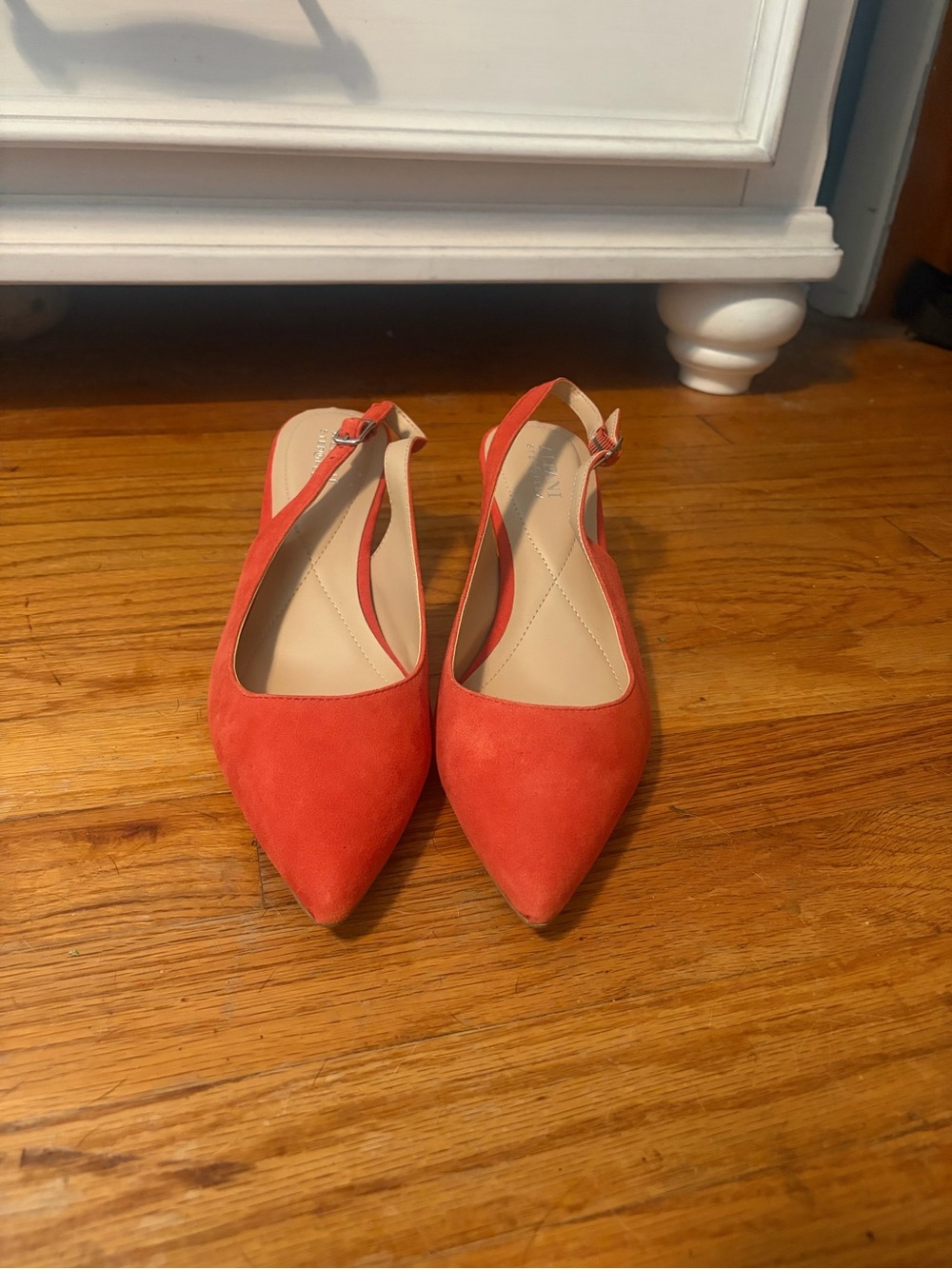 Women’s Red Pointed-Toe Slingback Flats